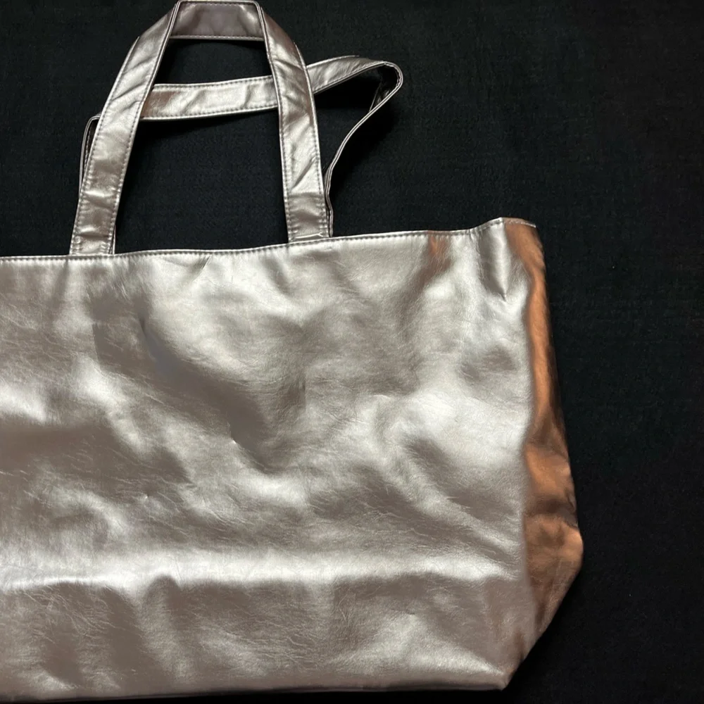 Vintage Mickey Mouse Silver colored tote - Picture 3 of 9